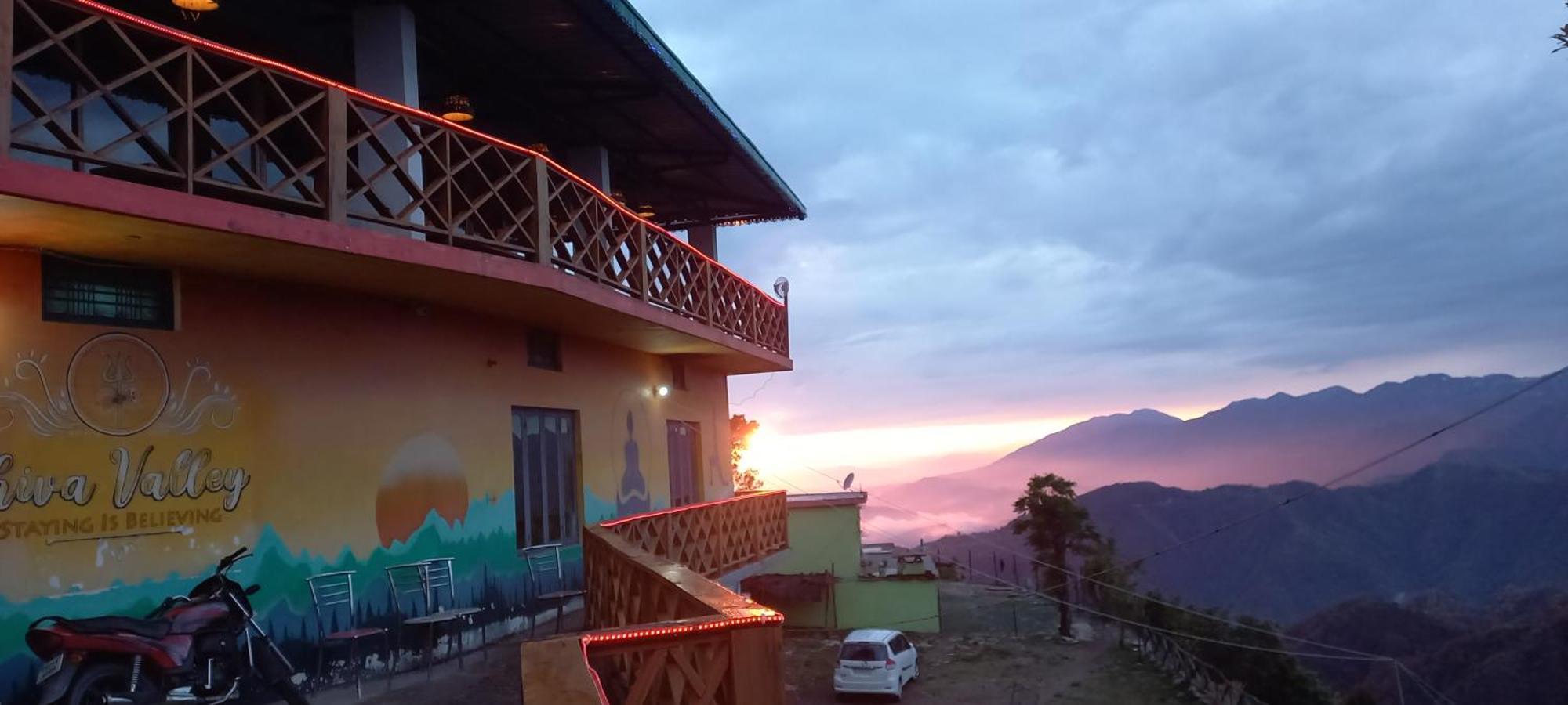 Shiva Valley Resort Kokhliyal Gaon ภายนอก รูปภาพ